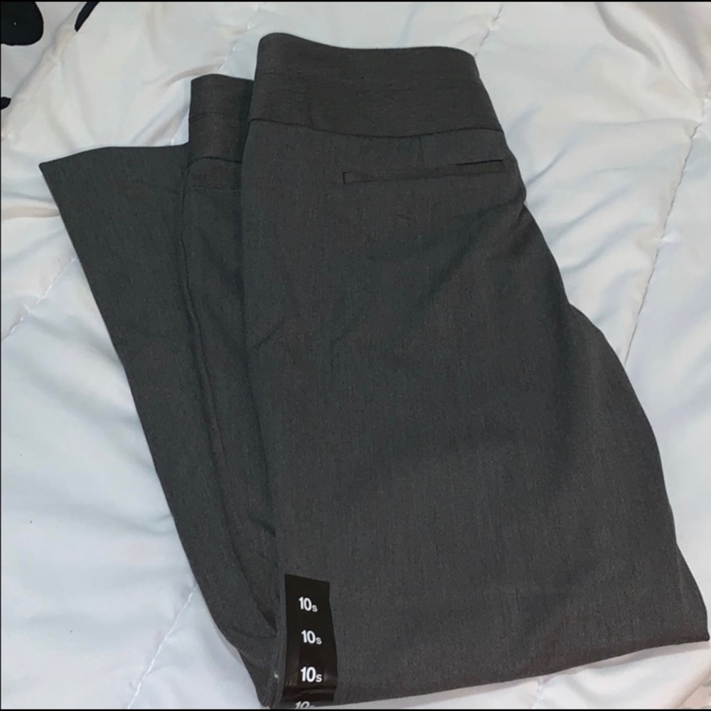 NWT - Express Editor flare in grey 10s - work ware